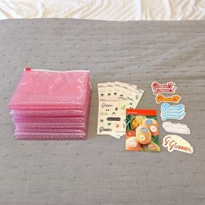 Glossier MERCH SUPER PACK